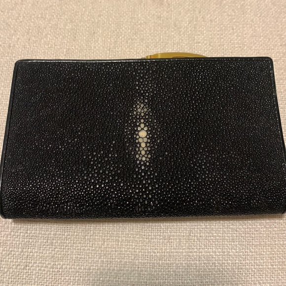 COPY - River Genuine Stingray Wallet Purse Black Gold - Picture 1 of 6